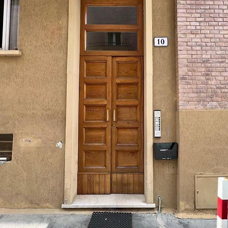 Charming Apartment Near Saragozza Bologna Exterior photo