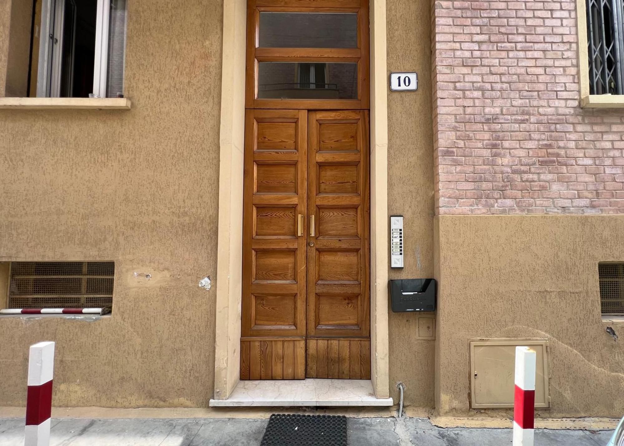 Charming Apartment Near Saragozza Bologna Exterior photo