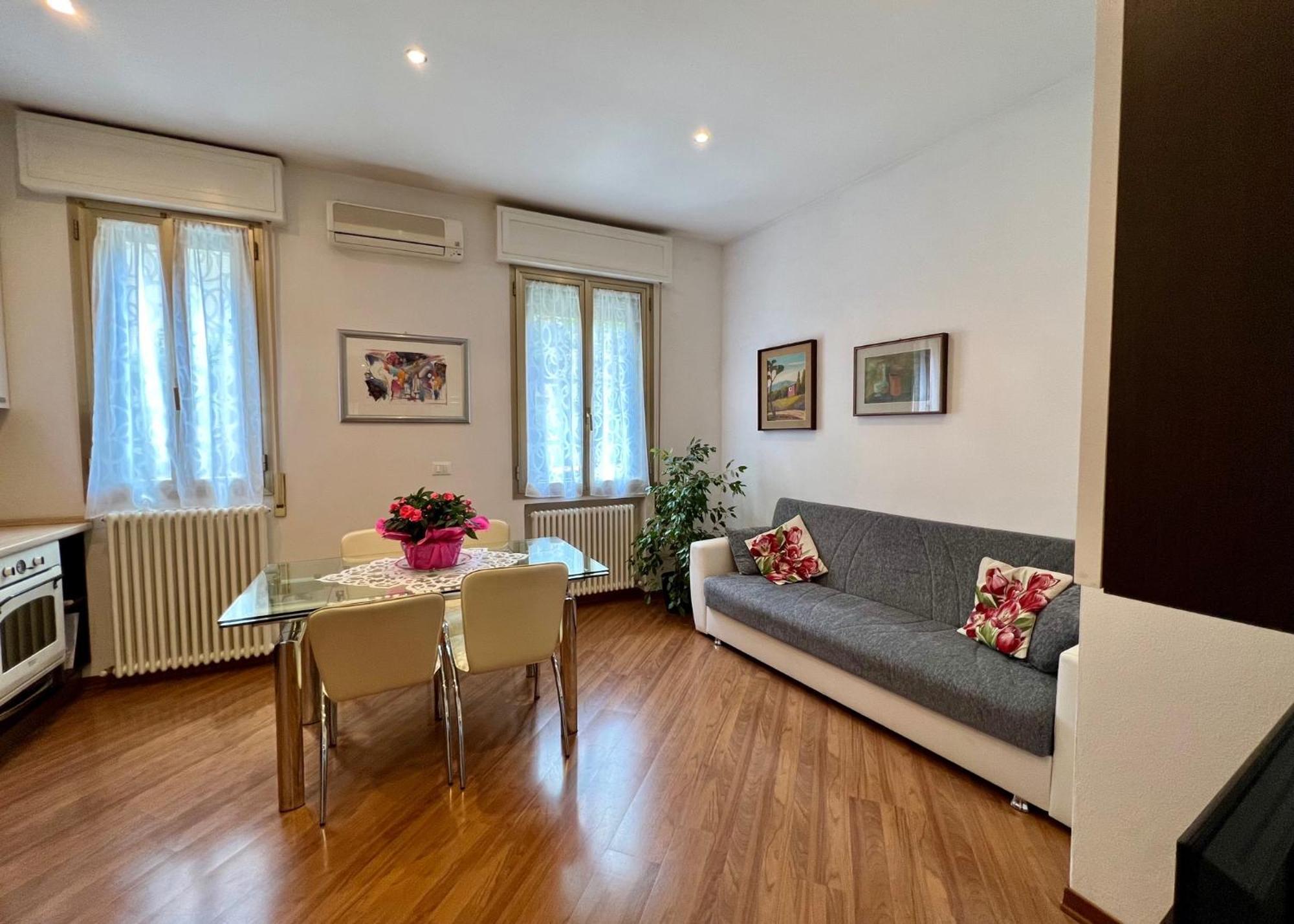 Charming Apartment Near Saragozza Bologna Exterior photo
